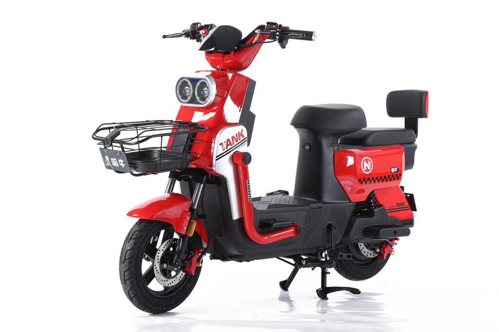 سكوتر كهربائي بمقعد وسلة أمامية 1000 واط ببطارية 72V 20Ah